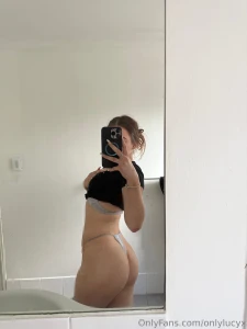 Happy tuesdaaayyyy come talk to me