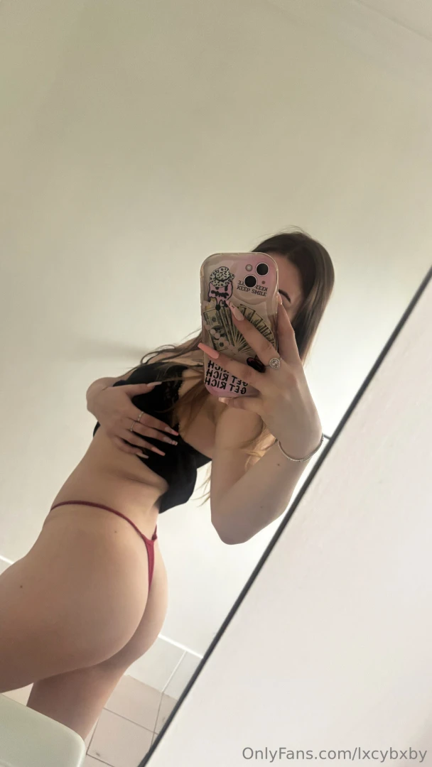 Feeling naughtyyy come chat 