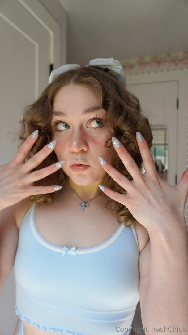 I love the spring time i love that the sun is coming out 