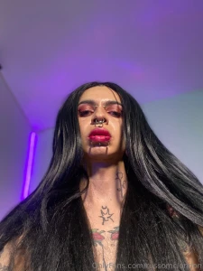 Sending those pictures for 10 to a stranger part 1