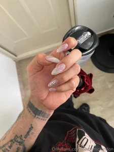 Look at my nails dreaming to fist your hole