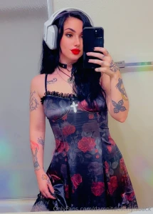 This might be one of my favorite gifts ever don t mind my chair my cat part 1