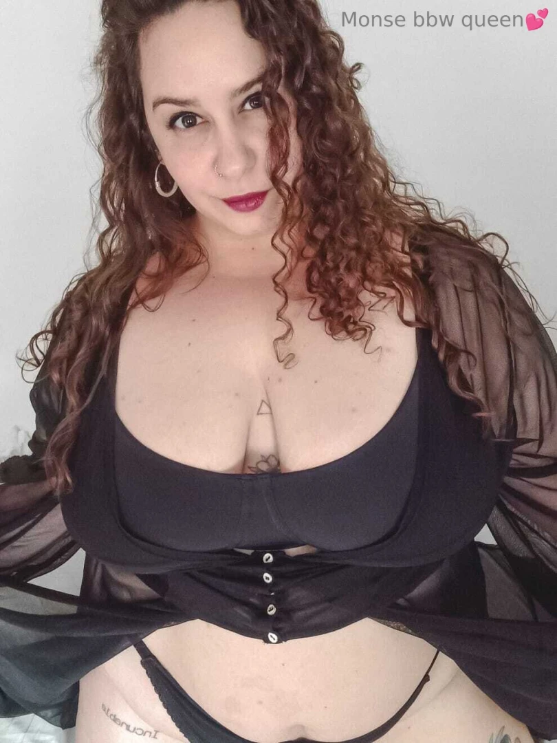 I dont hide my body i celebrate it for you 