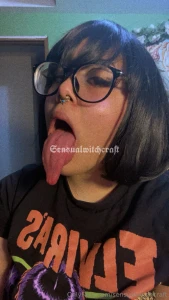 Okay maybe my tongue is a little crazy part 1