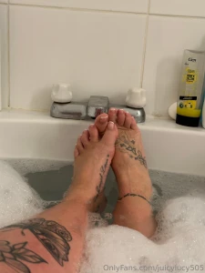 Who likes pretty toes