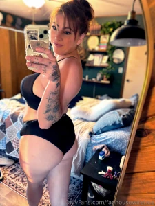 Black lingerie might be my favorite part 1