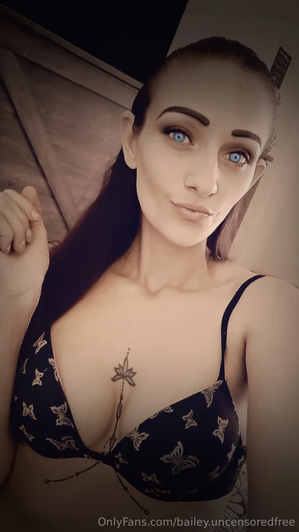Come join my vip page bailey uncensored for over 700 of of my most 