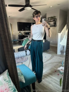 Hello my lovelies been very masc lately and busy with work who wants