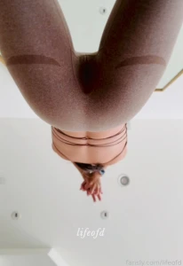 More teasers for your eyes open your mouth wide leggings wet squirt part 2