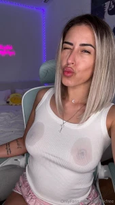 Take it off with your teeth for more im more active on lunainkvip