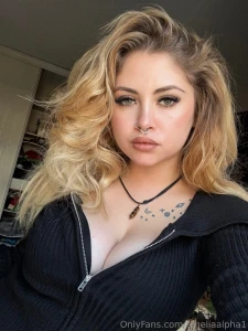 Would u like a custom video dm me xo