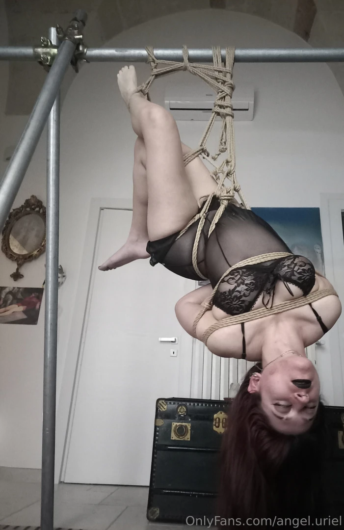 Sospensione shibari il primo che comprer questa foto avr un super part 1 