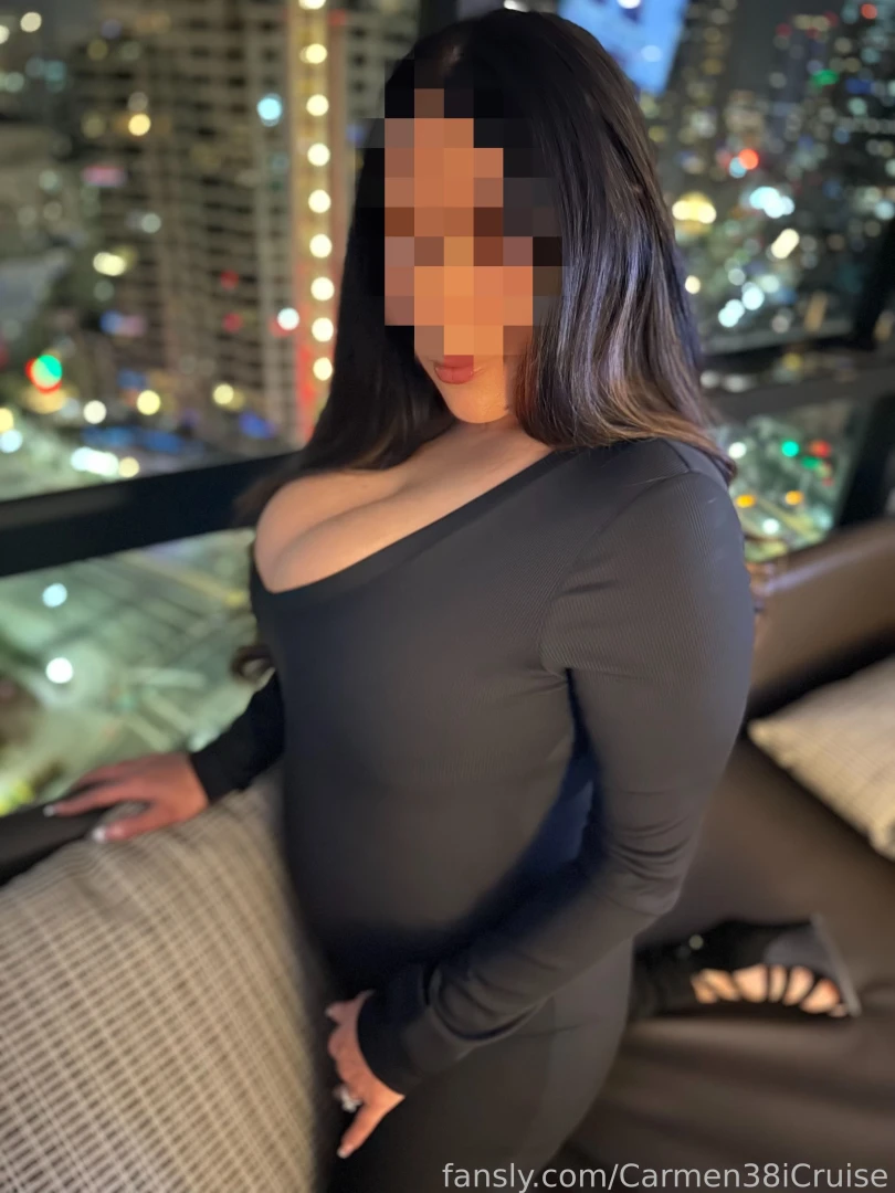 Mommy s special treat the hotel suite was bathed in the golden glow of 