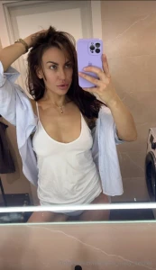 Just caught myself feeling this morning - i like the way i look