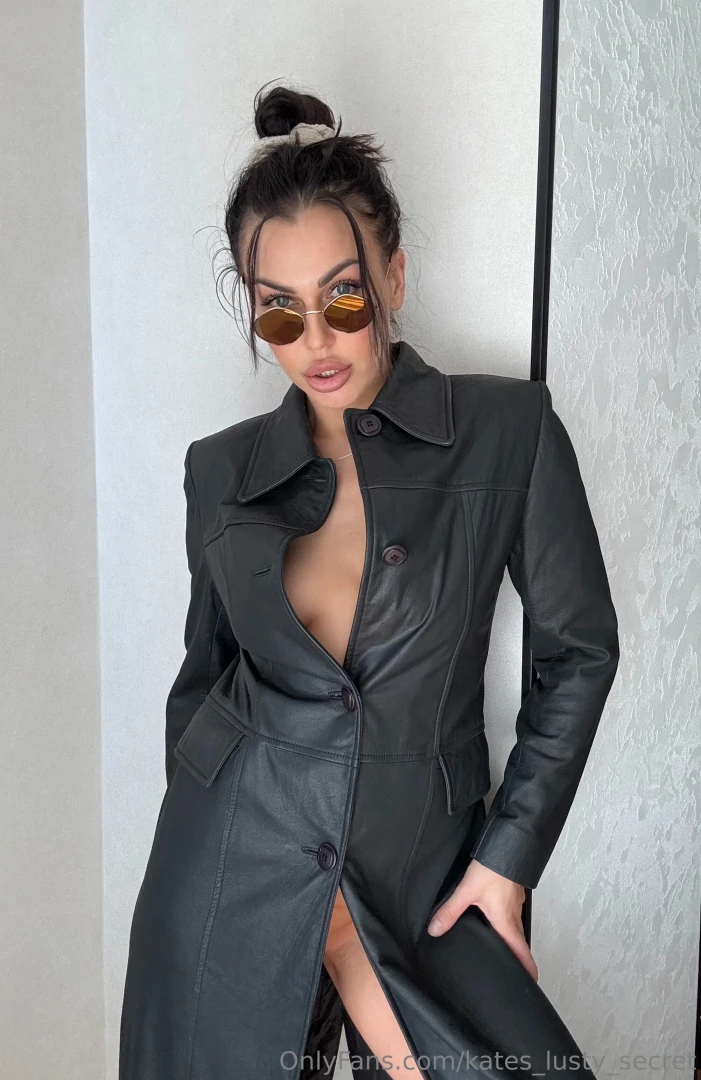 I think i m trinity but i m not sure in this photo i feel like i m 