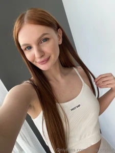 If you take a closer look at the top you could say it speaks for