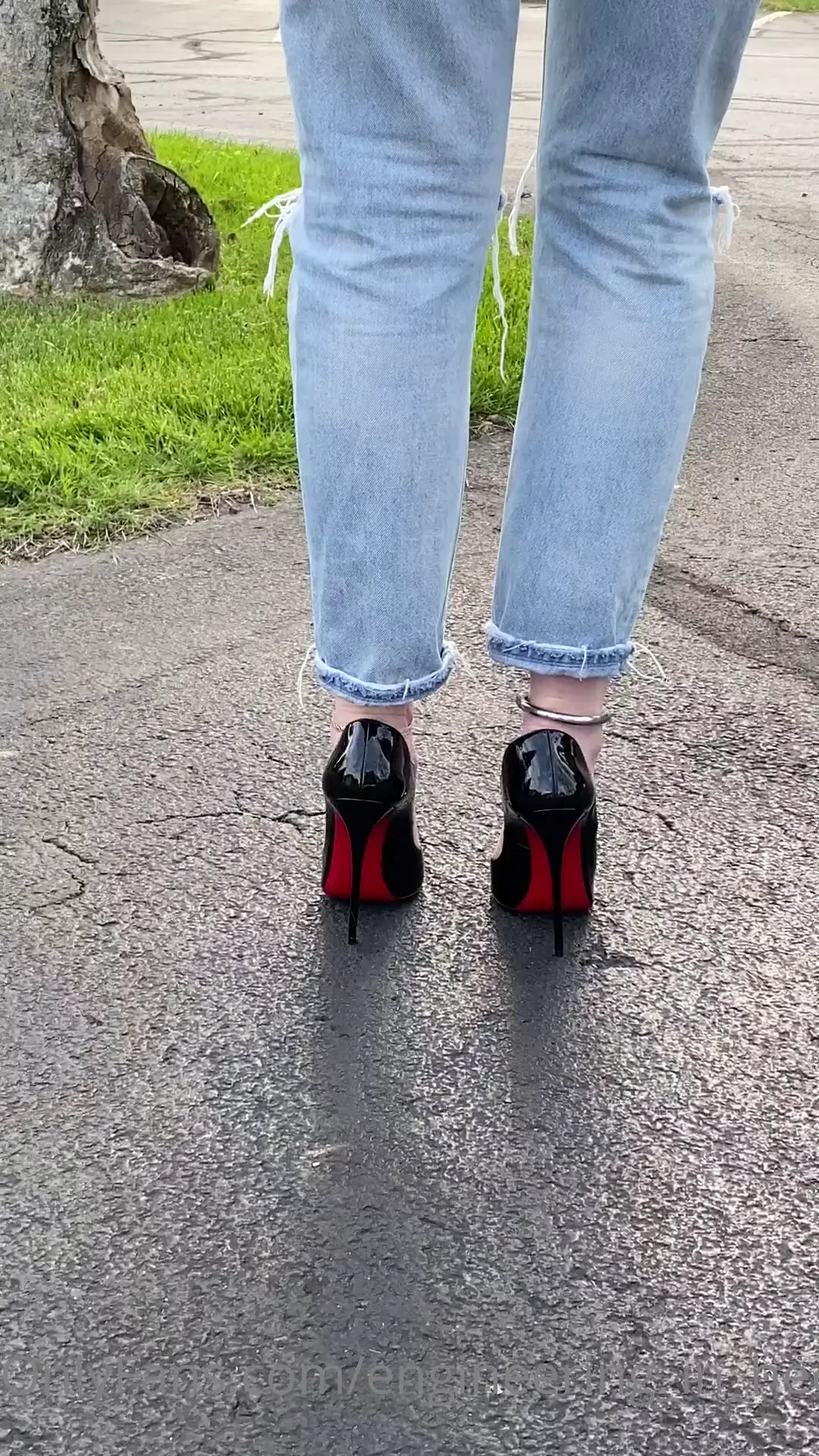 Crop top time do you guys have any favorite crop bottom combos i 