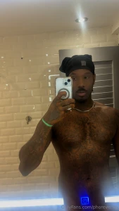 Who wants to see my lower half