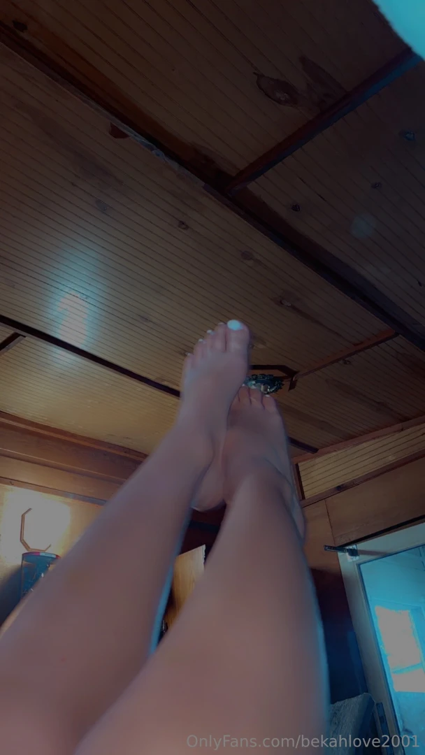 Hey there daddy wanna chat are you on my snap i have special deals part 1 