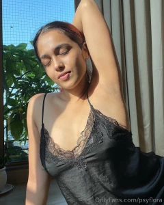 Would you wait for the first rays of the morning light with me dm me