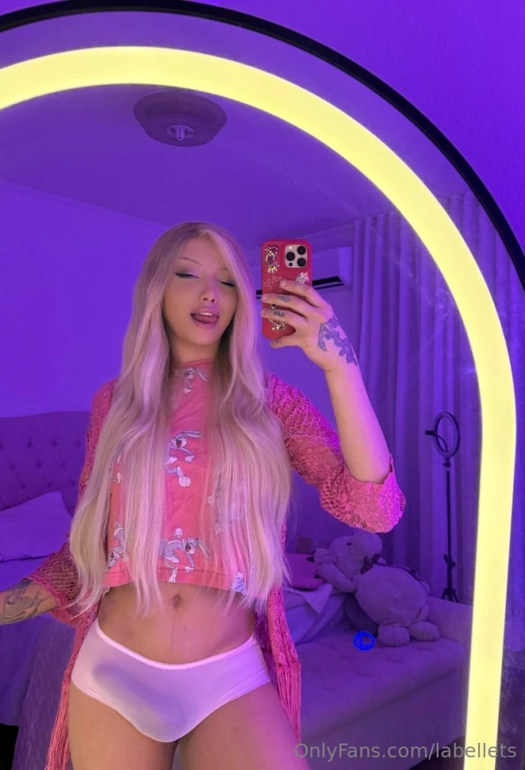 Tip and ready to see the other side of my ladycock 