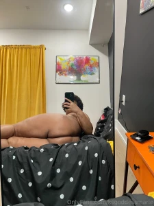 Thick body fully nude and a fresh set do you like my pink toes and part 2
