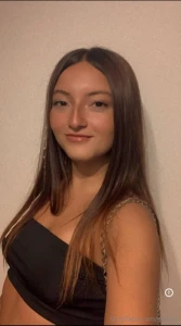 Sexy_nicoole your little girl is waiting for you to play together