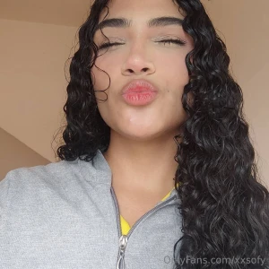 Cammilitaaa she is a latina girl of 21 years old very affectionate part 4