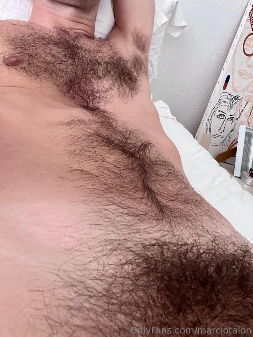 Every single day is a good day to be proud of my fucking hairy body 