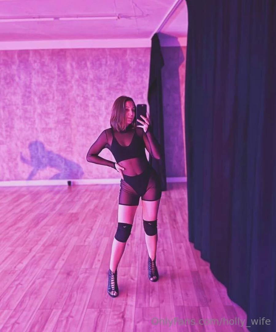 My newest obsession dancing here i get to tease and show off my raw part 1 