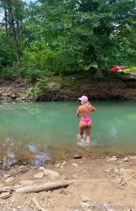 Come take a dive w me shelbylp1999 part 1