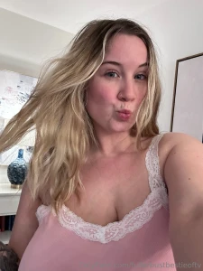 Main page - fullerbustbestie part 3