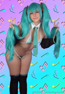 Miku hatsune part 11