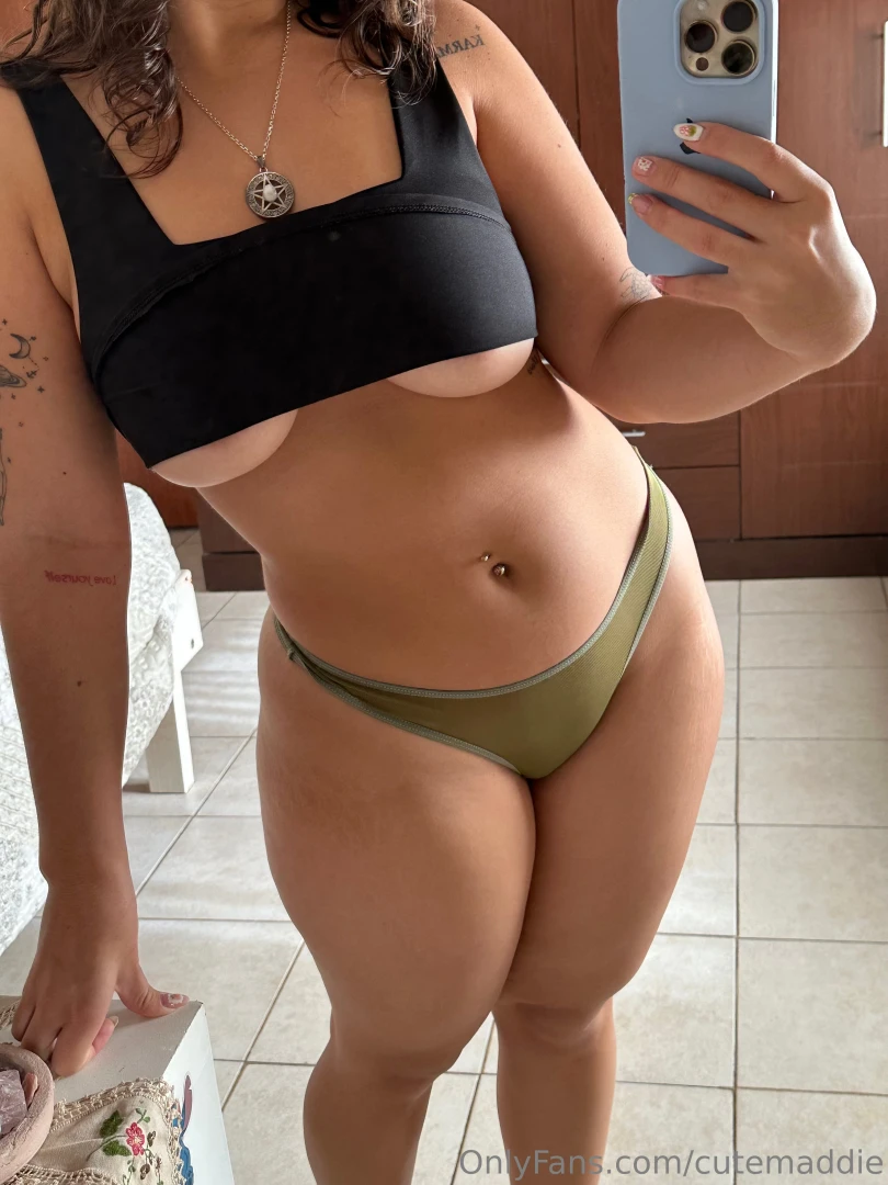 I hope you don t mind me flexing my body i mean it d be a shame to 