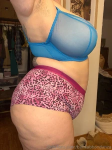 I love how you can see the difference between holding it in and part 2