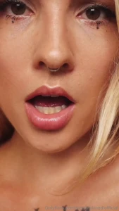 Blicke sagen mehr als 1000 worte oder looks say more than 1000 words