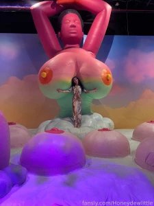 Tittytuesday at the museum of sex miami honeydewlittle petite cammodel