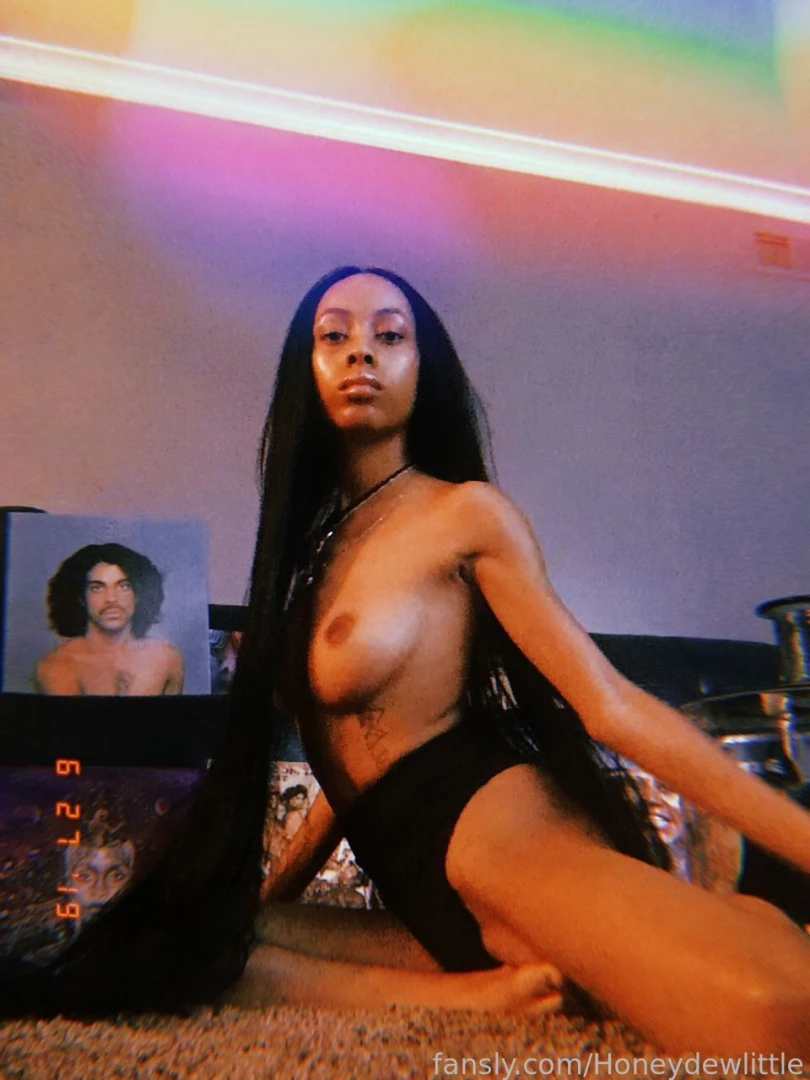 It s monday what type of music do you listen to to start your week i 