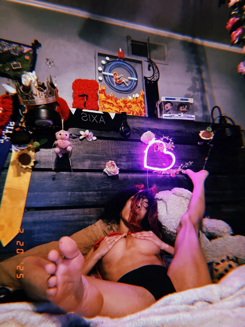 What a princess honey dewlittle is she deserves to be spoiled and made part 3 