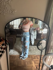 No bra just a compression shirt doing its thanggg