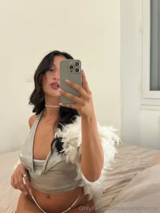 Tu penses quoi de ma tenue part 1