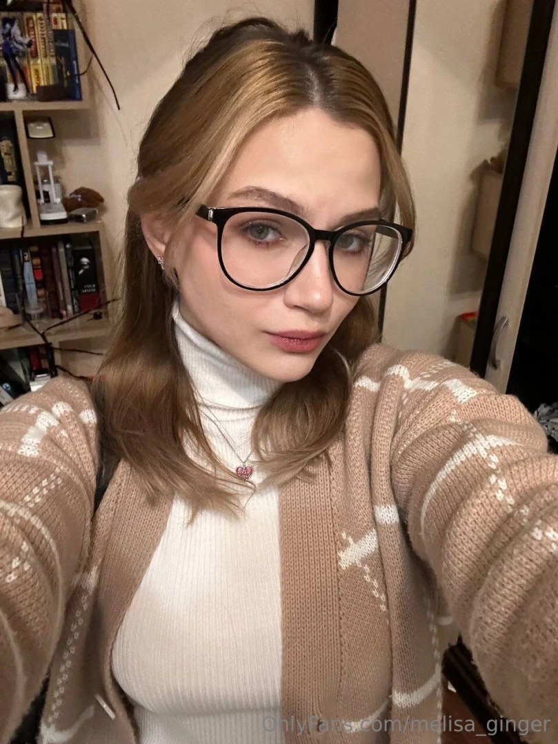 I can be a very strict girl want to check it out 