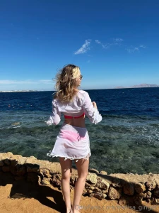 I love traveling but even more i love traveling through your fantasies