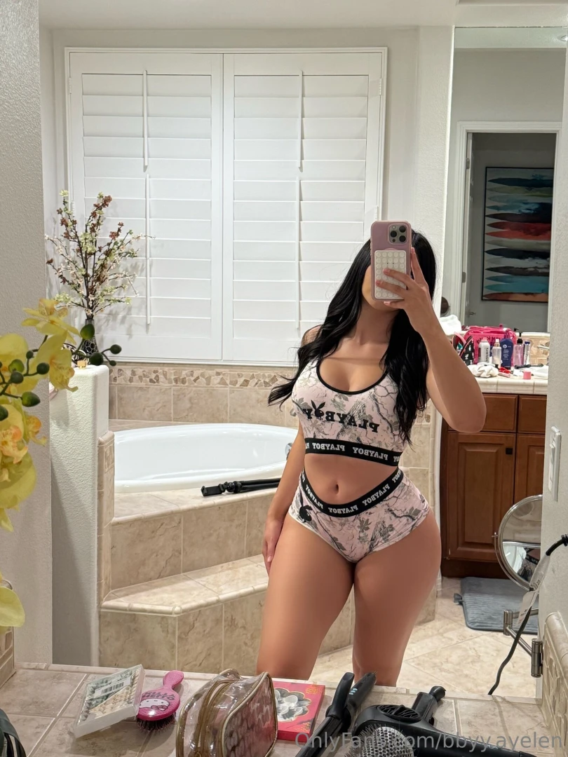 New matching set wanna see me take it off for you 