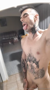 Tattooed body dirty minde