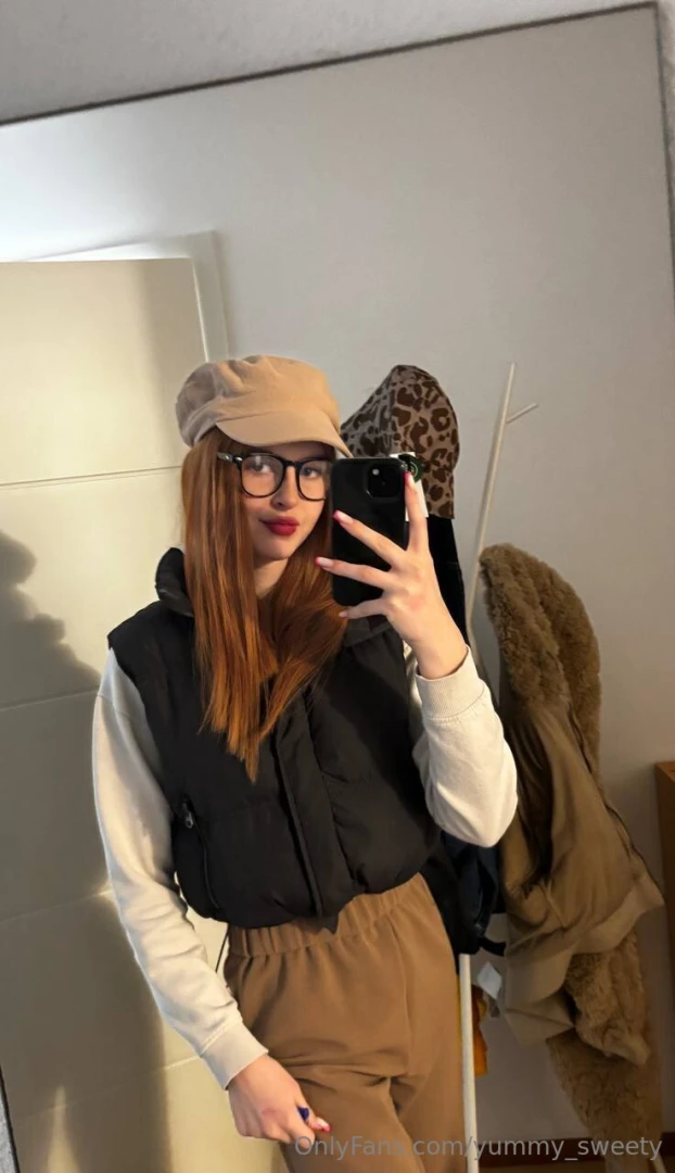 Going to art gallery 