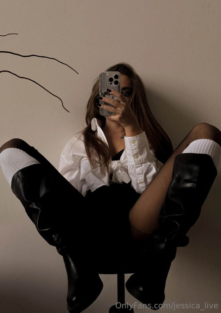 Mirror break in the studio i was in the middle of a shoot setting the part 1 