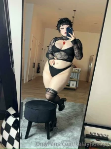 Do you like my new stool let s break it in