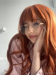 Stop scroll i wonder if i m really good in glasses or better without