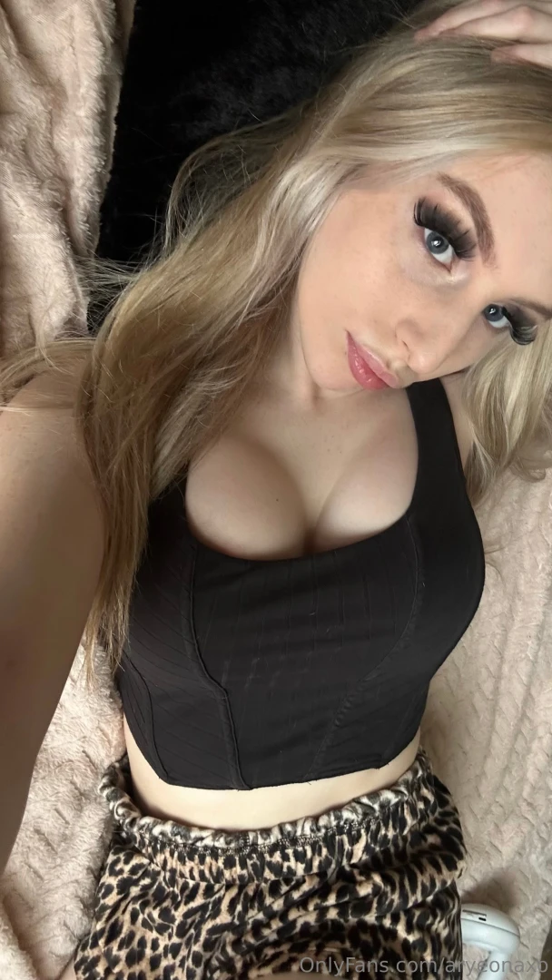 I could be your secret or your obsession 